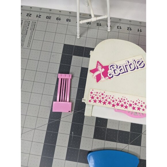 Mattel Barbie Grand Piano Sofa Table Framed Picture Lot - Picture 7 of 16